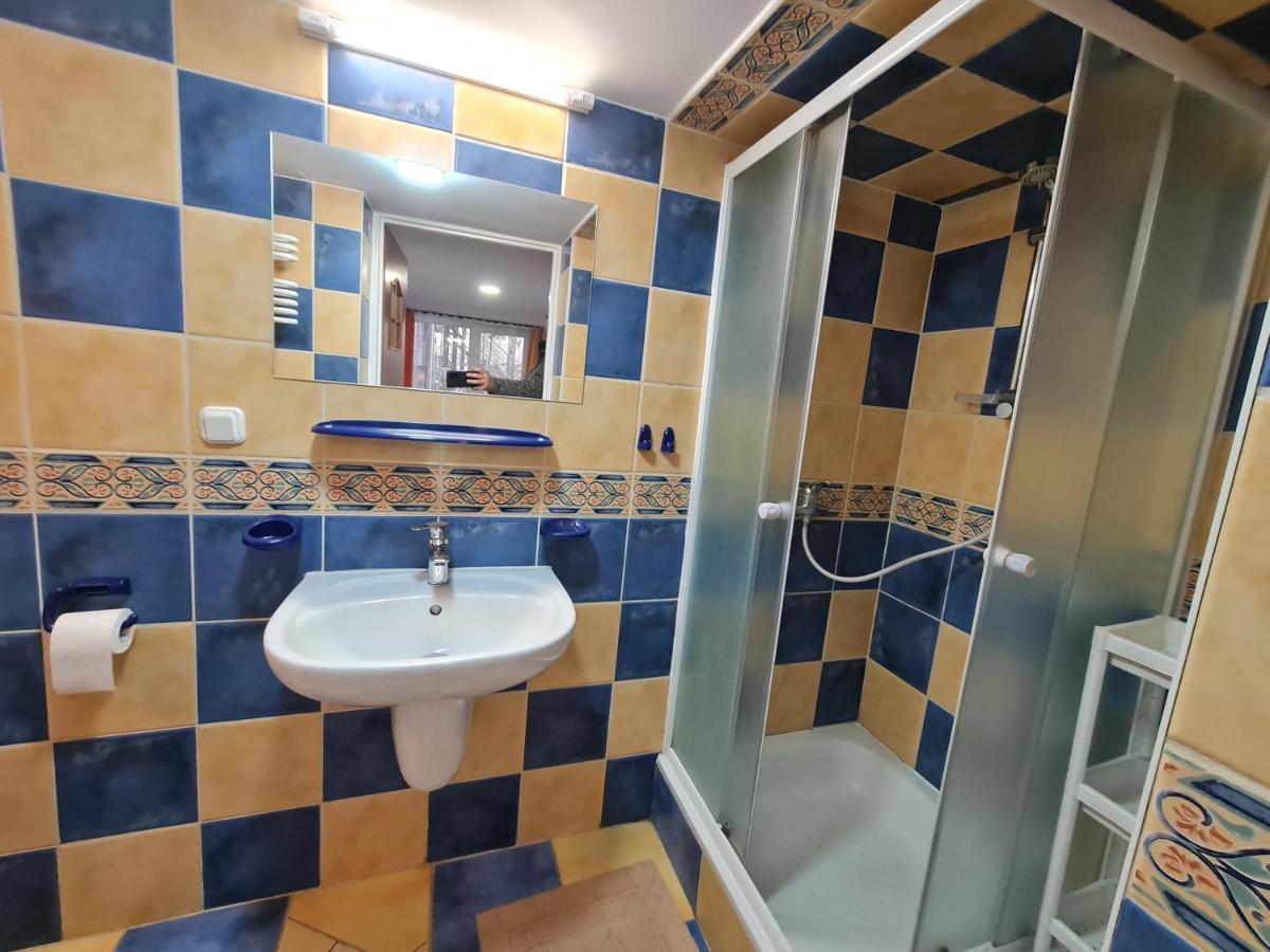 Tmt Pokoje Goscinne Z Aneksami Kuchennymi Kąty Rybackie Dış mekan fotoğraf